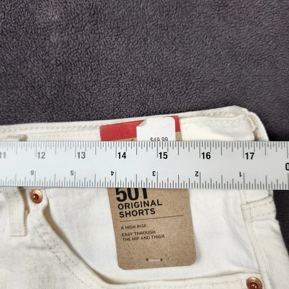 Levis 501 Shorts Womens 33 White Original Fit High Rise Button Fly Denim - Picture 8 of 11